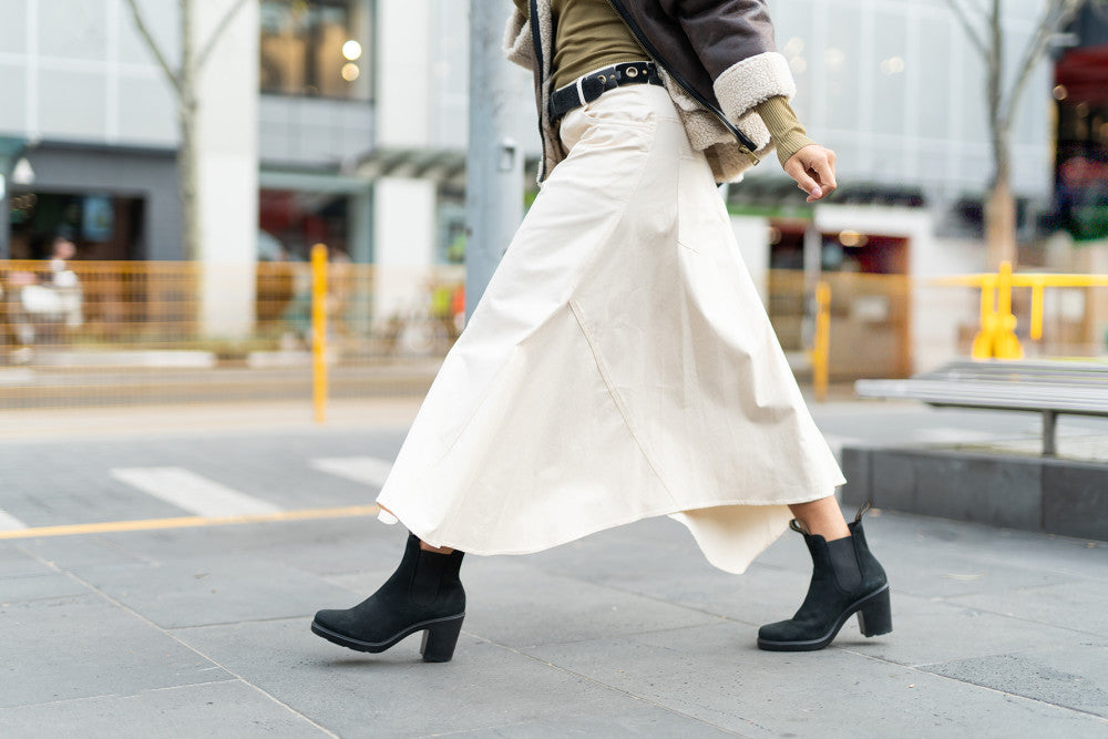 Women's Series #2460 - Image 5